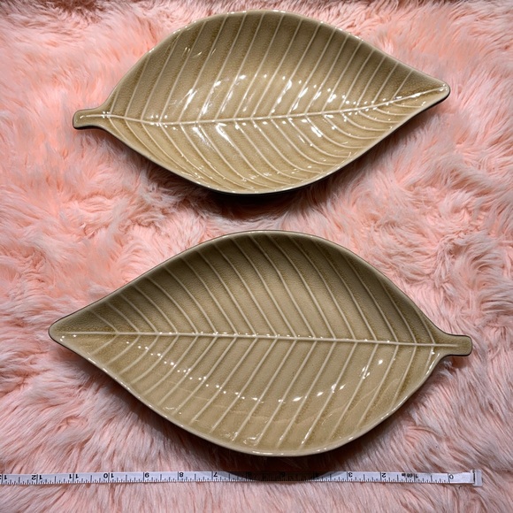 Ceramic leaf decor - Picture 2 of 3